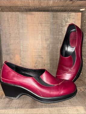 DANSKO Women’s Burgundy Leather Wedge Slip-On Shoes-size 39